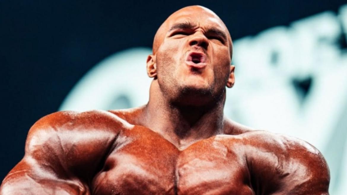 Was Massive Bodybuilder Shoved?